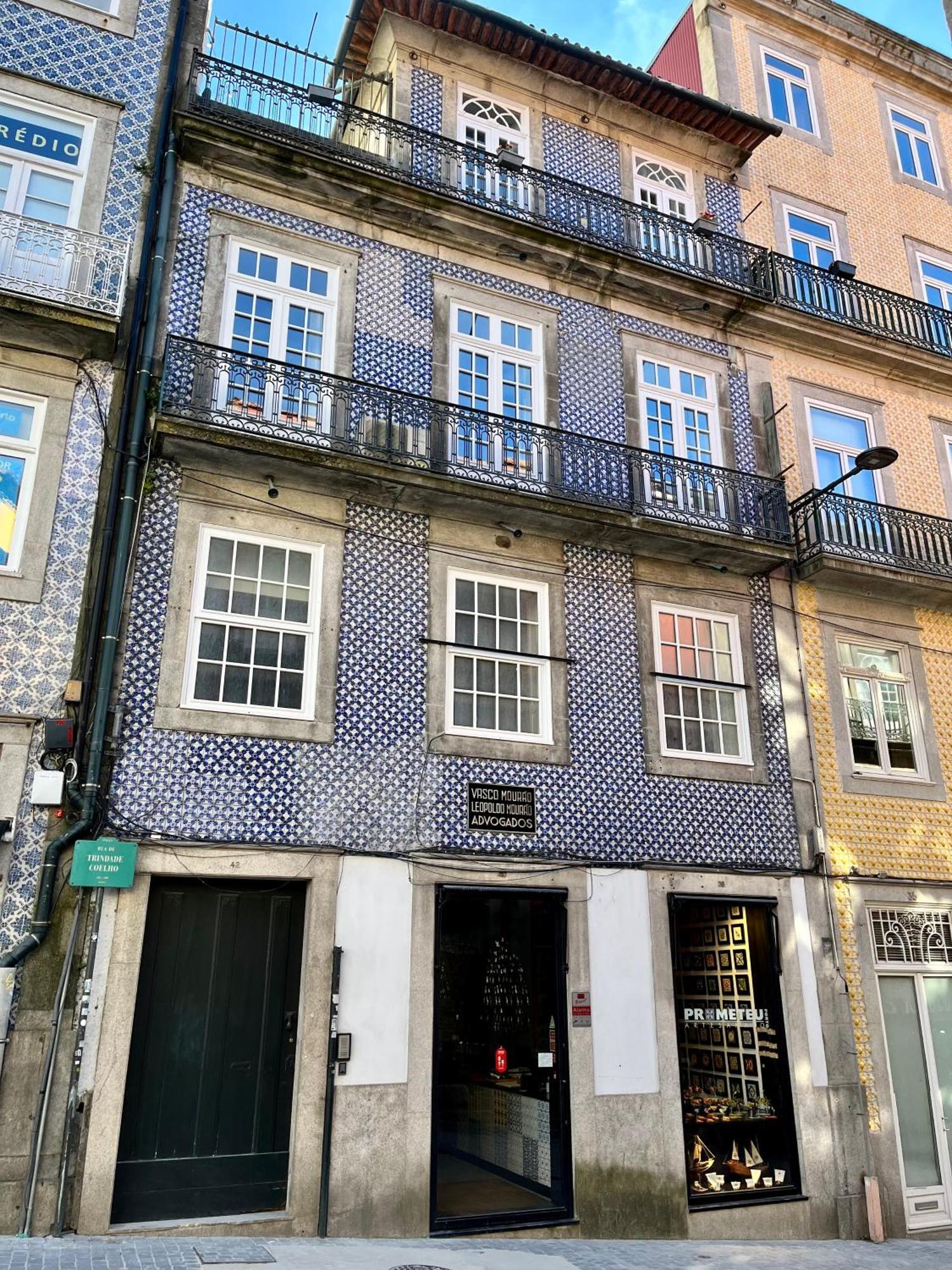 Historical Penthouse At Cardosas Block Lägenhet OOporto Exteriör bild